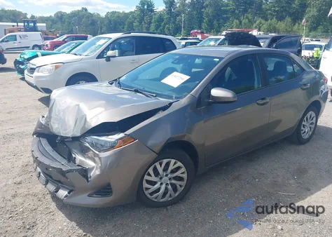 2018 Toyota Corolla Le z USA, uszkodzony, nr VIN 2T1BURHE2JC103476